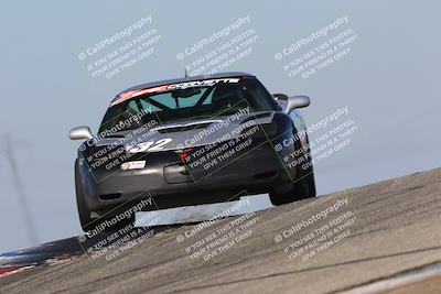 media/Oct-26-2025-CalClub SCCA (Sun) [[8ce1e69566]]/Group 4/Grapevine/